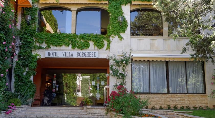 Villa Borghese, The Originals Relais Gréoux-les-Bains Εξωτερικό φωτογραφία